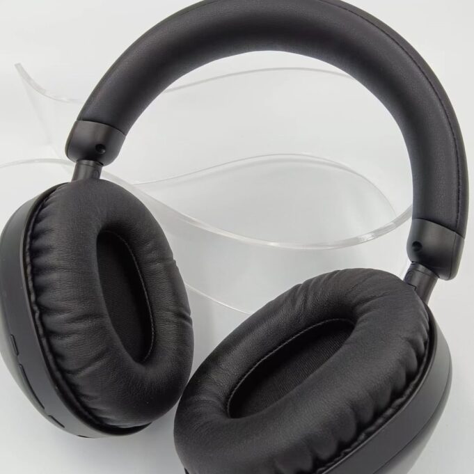  bluetooth headphones 