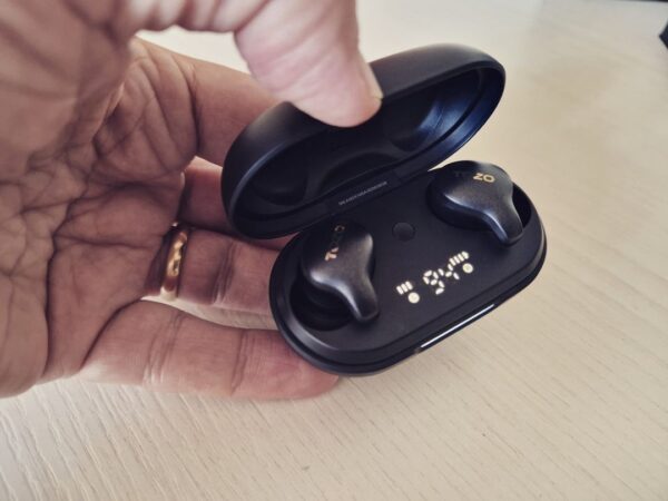 Tozo earbuds 